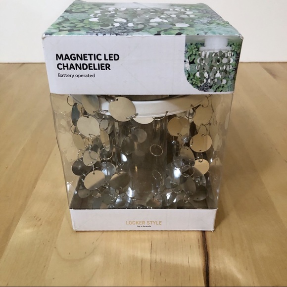 U Brands Locker Decor Silver Magnetic LED Chandelier Style Battery Operated - Picture 9 of 9